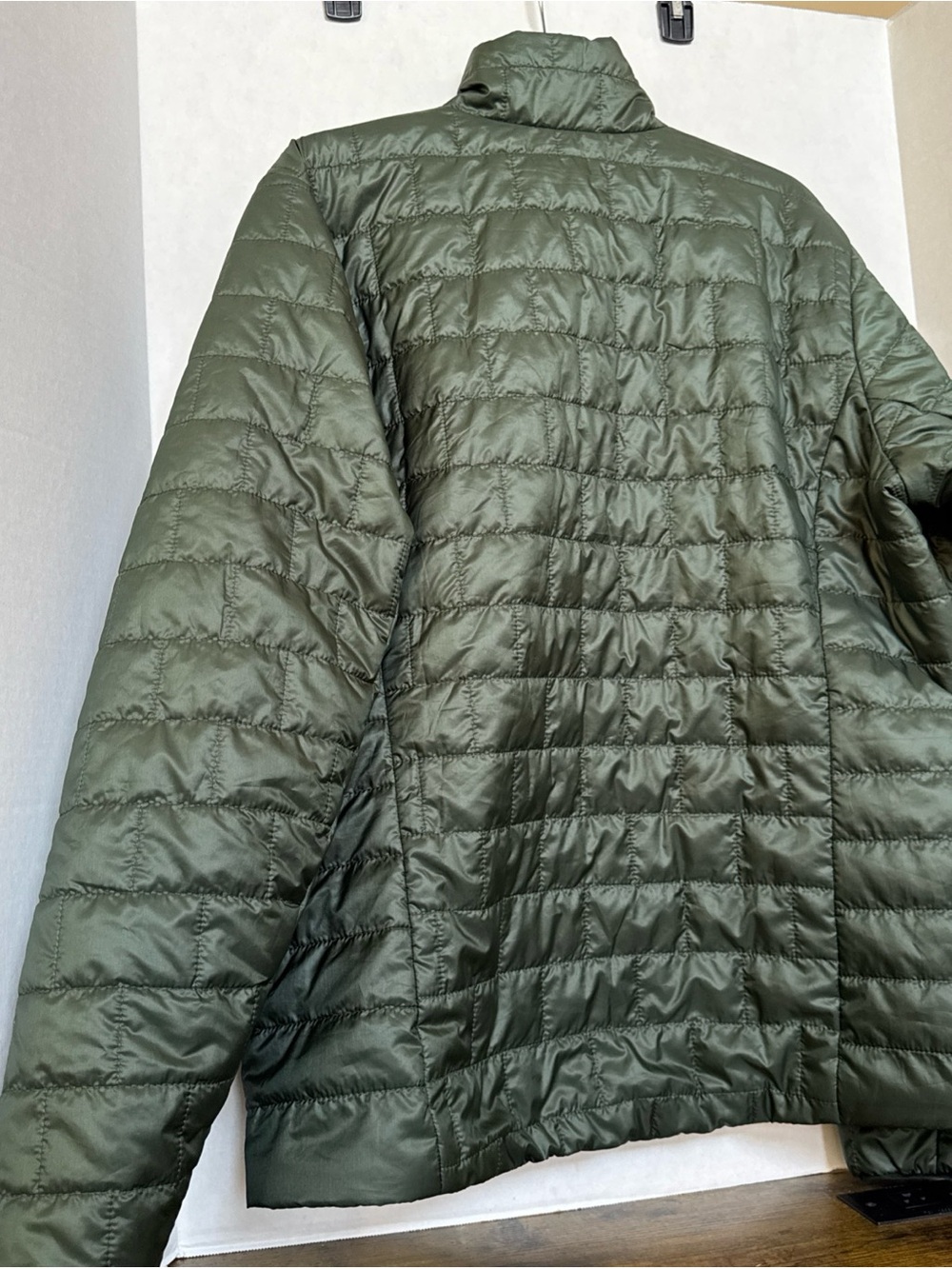 Patagonia Men’s Nano Puff Jacket Lightweight Compact Green Large NEW - Picture 7 of 8
